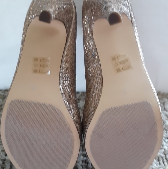 Call it Spring Platforms 9 - Picture 5 of 7